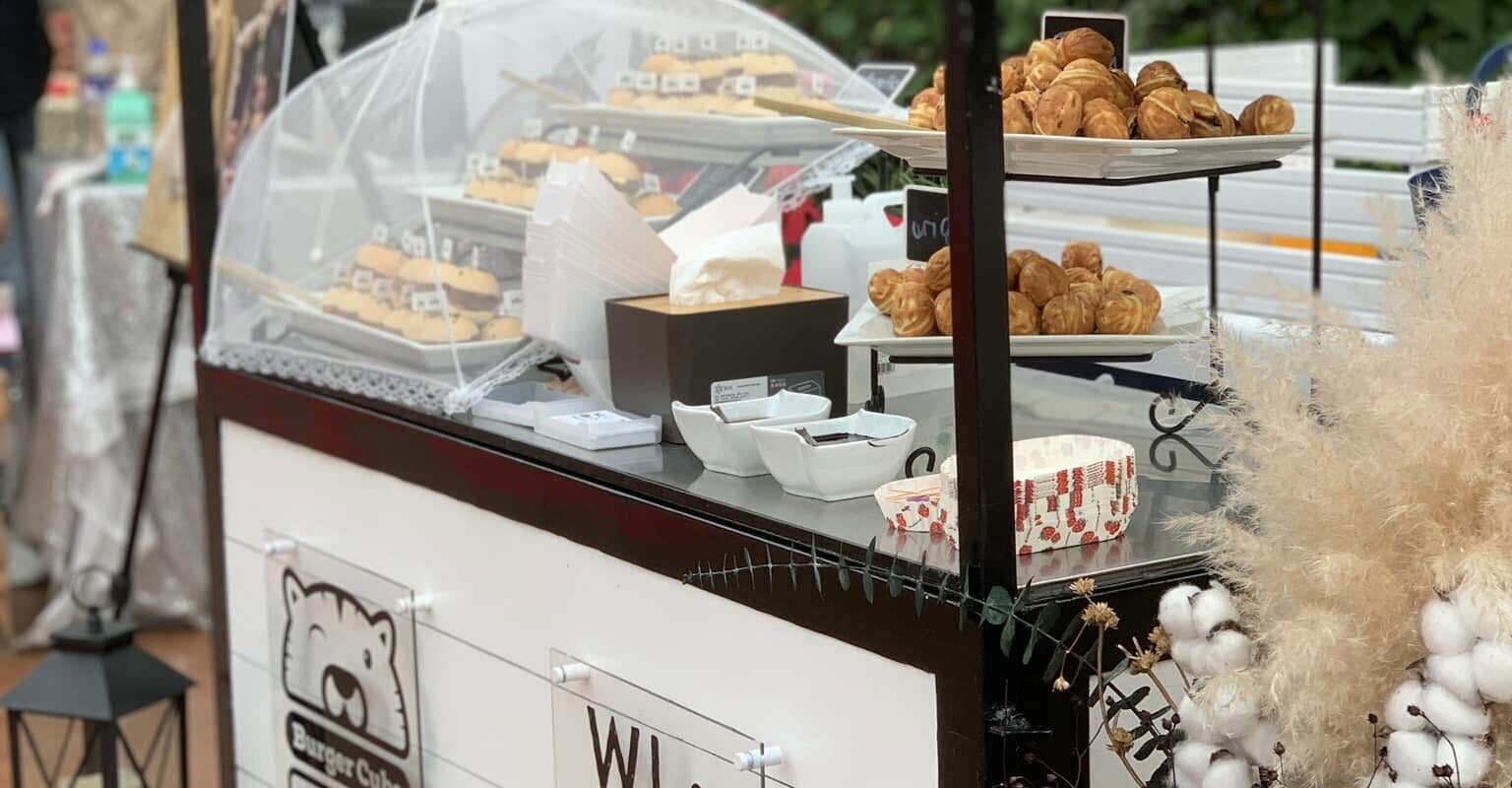 Burger Cubs Mini Burgers — Food Carts & Stations