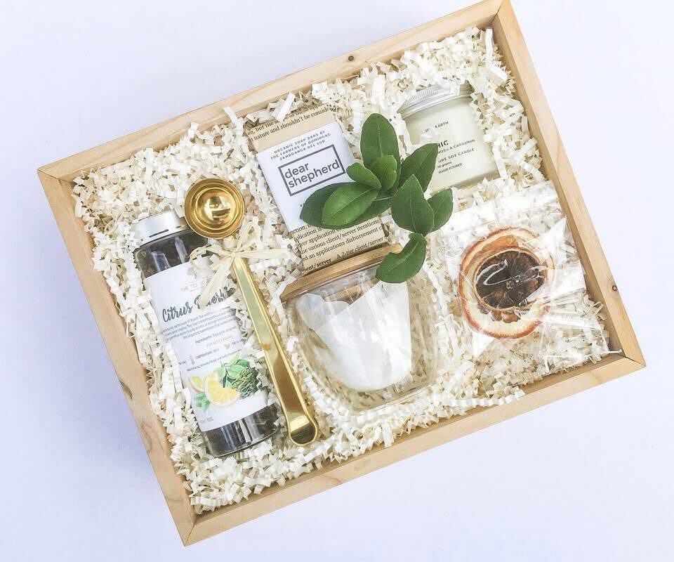 Sage and Ivory Gifting Studio — Personalized Souvenirs